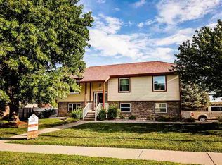 2004 McFarland Rd, Junction City, KS 66441