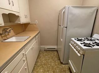 1410 State St APT 1, La Crosse, WI 54601