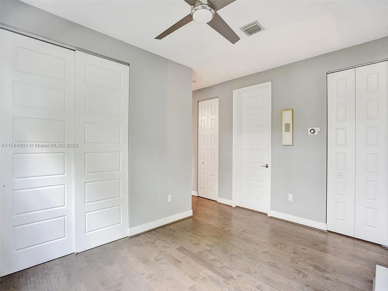 3 bed, 2159 sqft, $4,500 — Photo 2