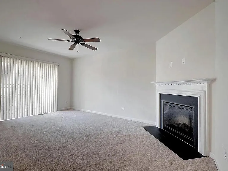 42541 Highgate Ter — Photo 4