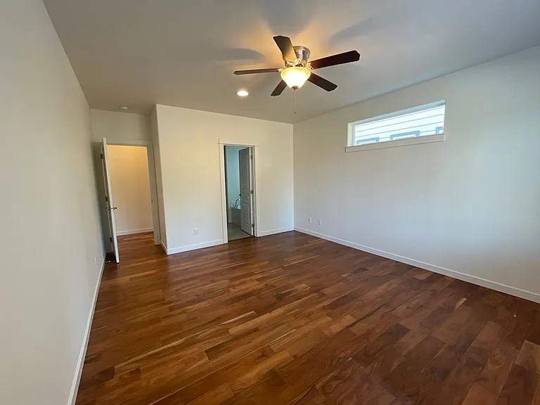 1296 W Hill Ave — Photo 6