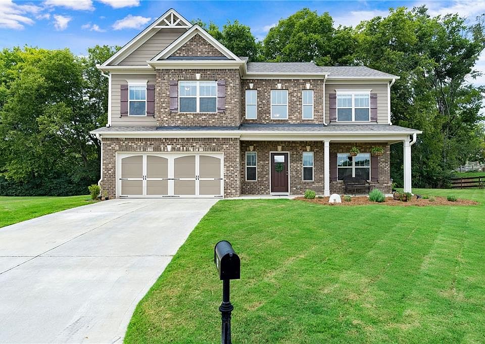 1st image of 46 Twelve Oaks Dr SE