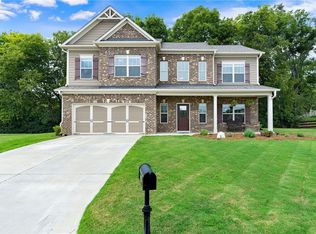 46 Twelve Oaks Dr SE, Cartersville, GA 30120