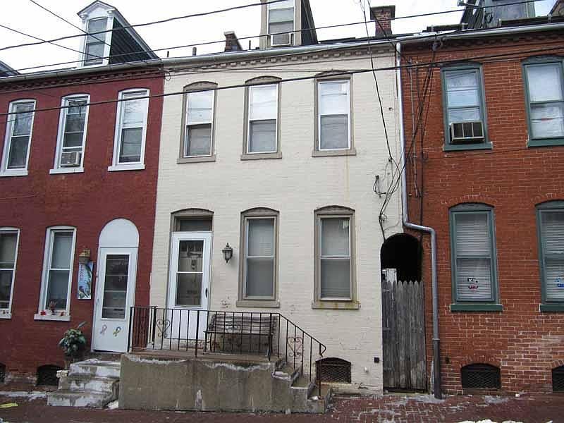 2nd image of 64 Howard Ave