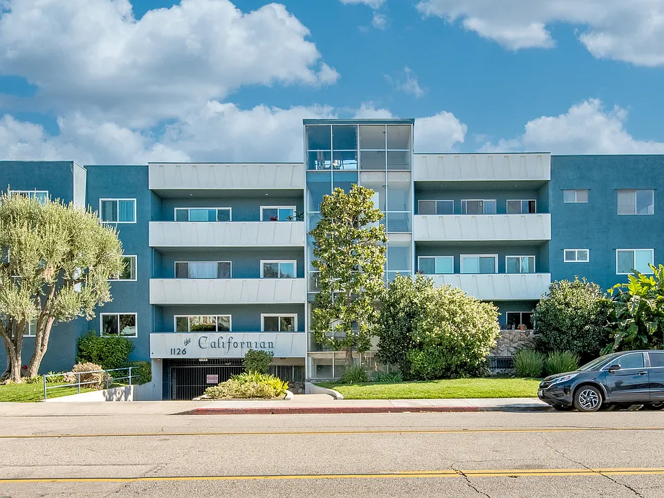 1126 N Central Ave #102