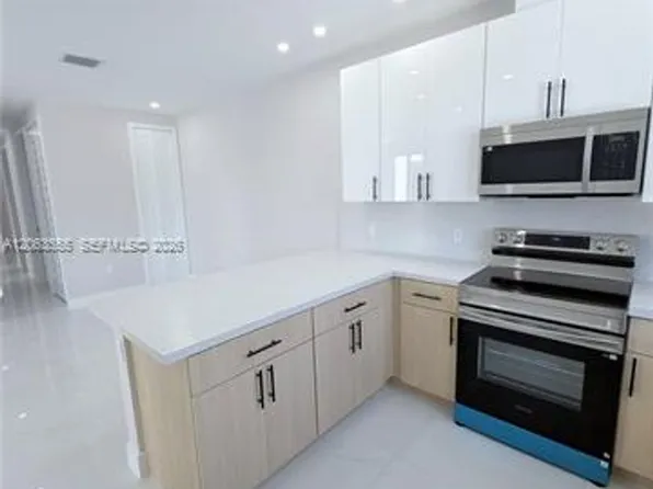 12368 SW 219th St #Townhouse 12368, Miami, FL 33170