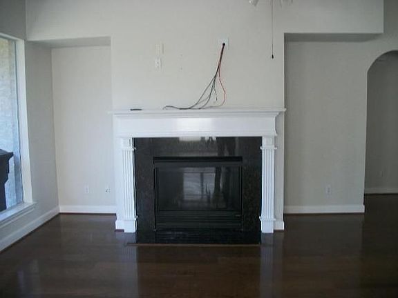 4th image of 14230 Norhill Pointe Dr