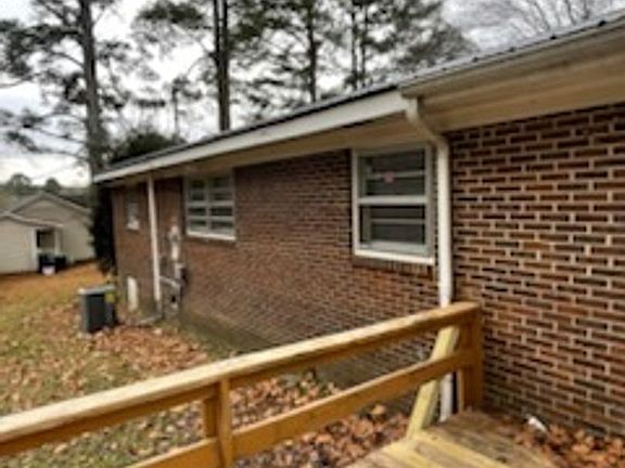 2nd image of 301 Abbott Dr