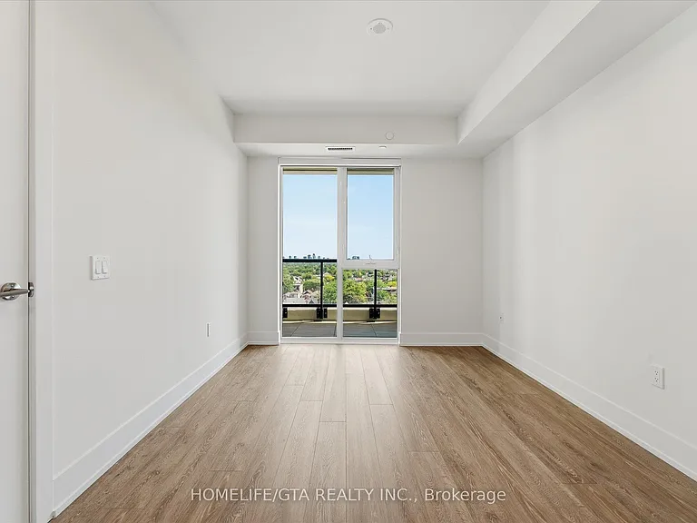 858 Dupont St #802 — Photo 24