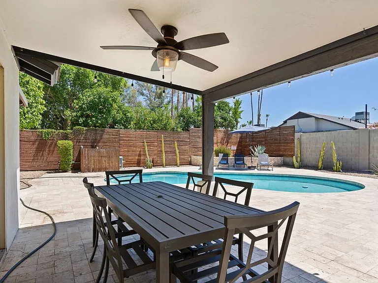 5362 E Kelton Ln — Photo 4