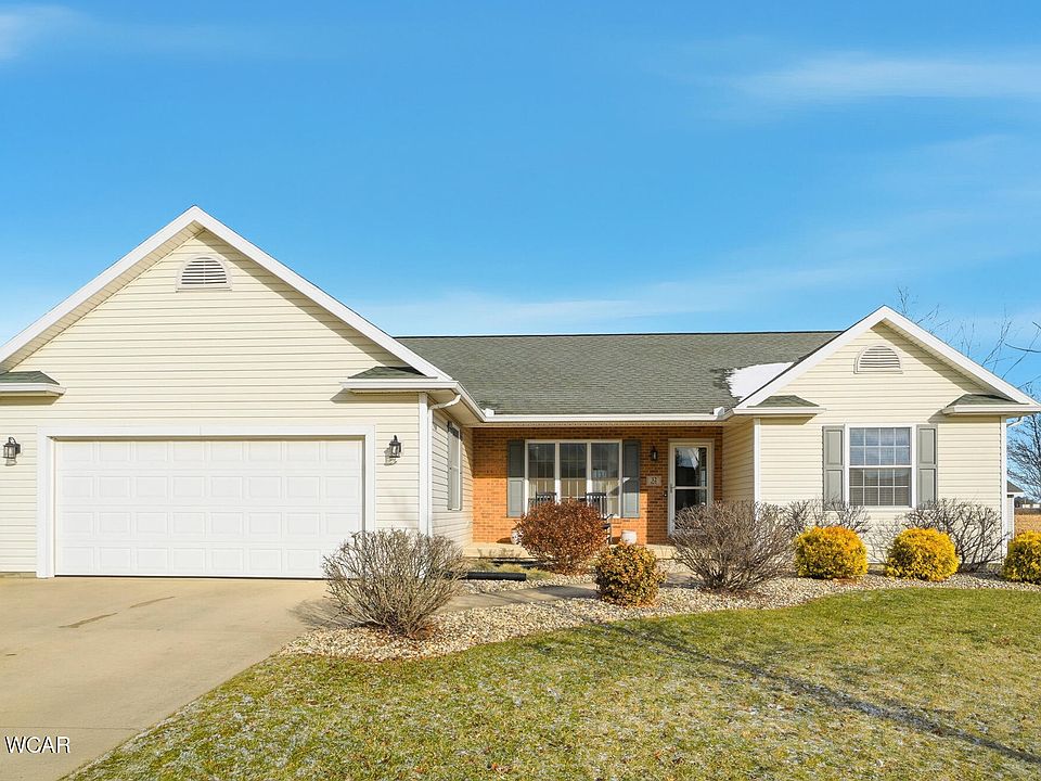 1st image of 32 Kyle Dr