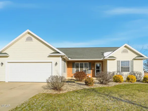 32 Kyle Dr, Wapakoneta, OH 45895