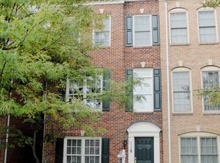 118 Garcia Ln, Rockville, MD 20850