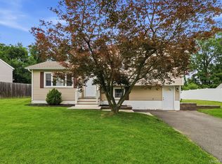47 Riverview Drive, Fishkill, NY 12524
