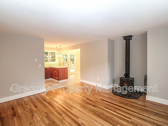 4th image of 17518 199th Pl NE