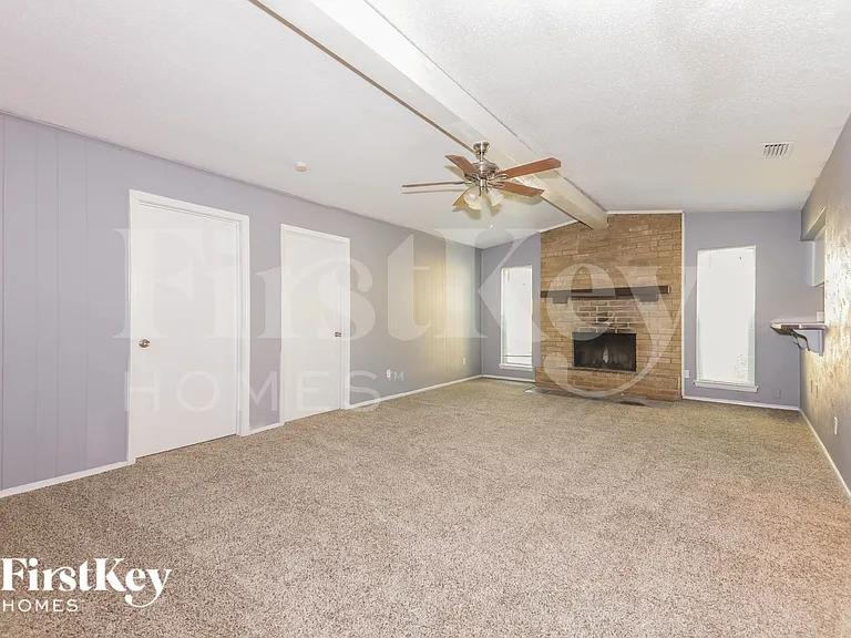 2026 Aspen Ln — Photo 5