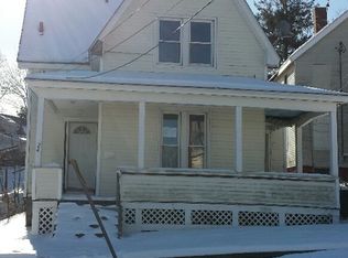 24 Willetts Ave, New London, CT 06320