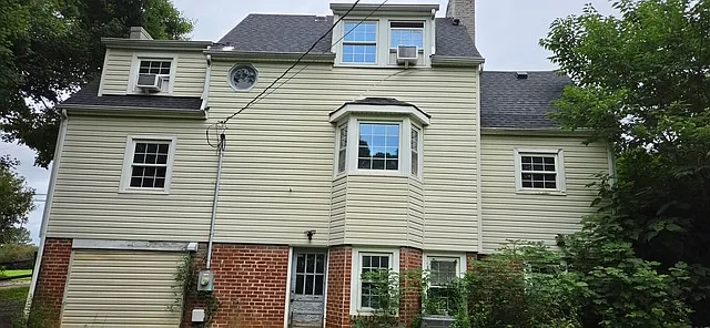 236 Charlotte Rd — Photo 5