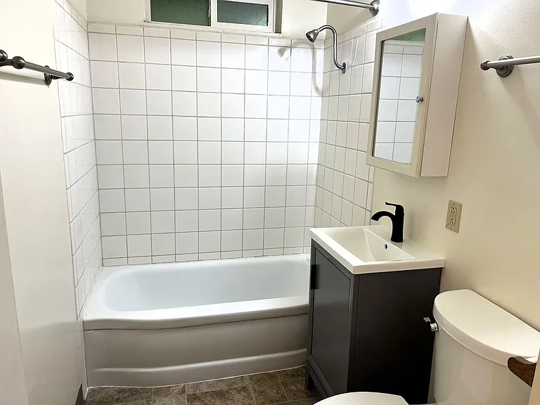 1467 Beverly Dr — Photo 9
