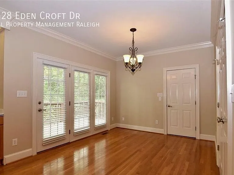 3528 Eden Croft Dr — Photo 9