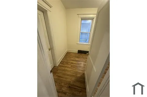 217 Gordon St Photo 1