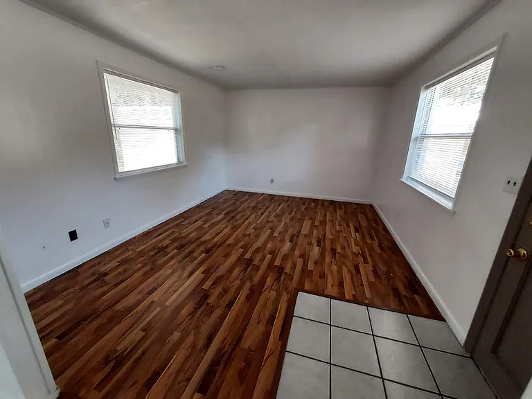 312 Olive St — Photo 7