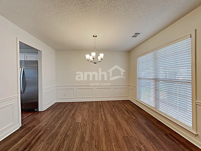 122 Wallnut Hall Cir — Photo 9