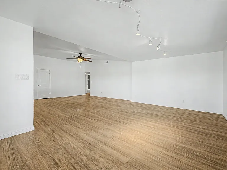 17221 E Lantern Ln — Photo 52