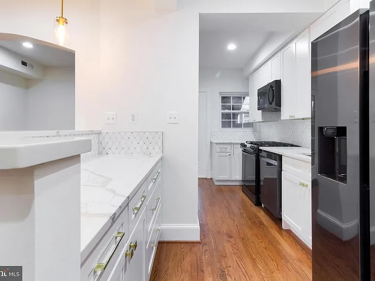 730 Newton Pl NW #1 — Photo 9