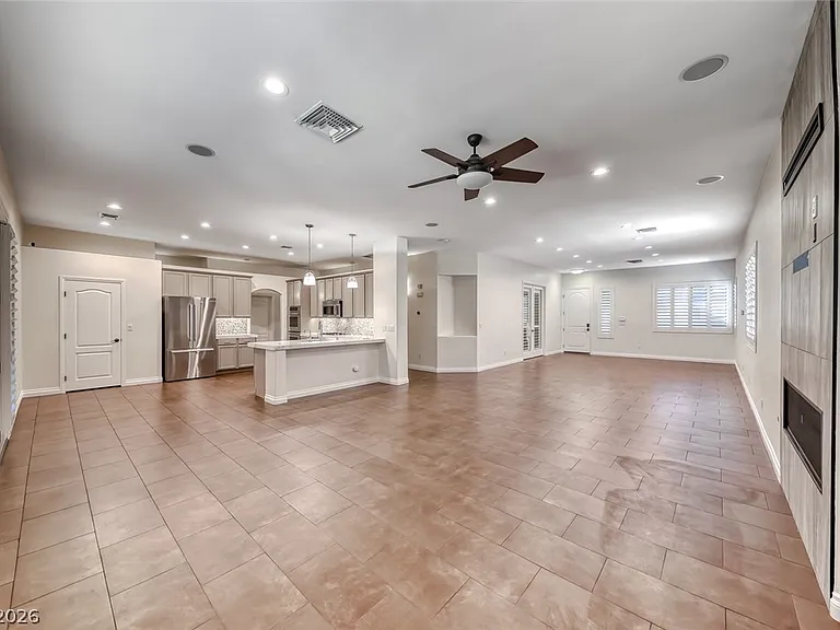 2122 Mooreview St — Photo 16