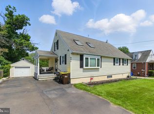945 Walnut Ave, Bensalem, PA 19020