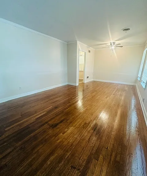 1303 Merrycrest Dr — Photo 2
