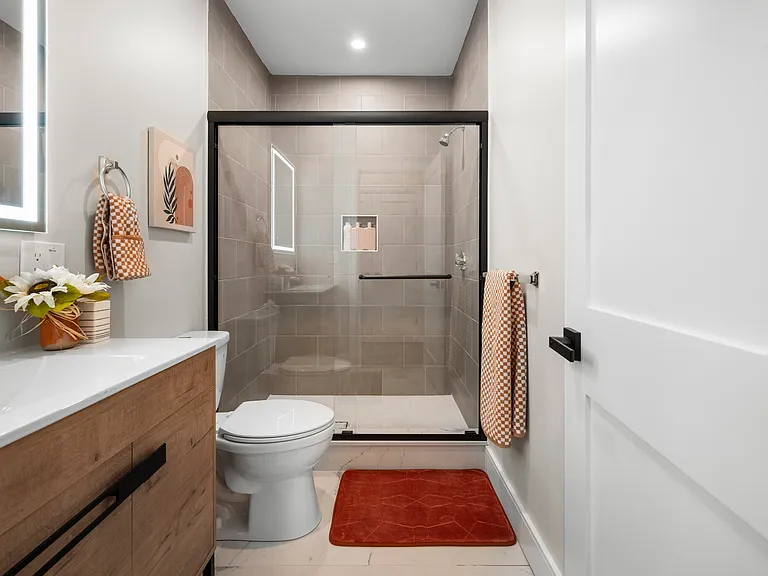 21 Bolton St #2 — Photo 26