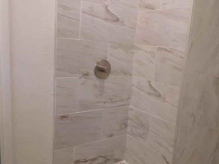 1266 N Sierra St — Photo 8
