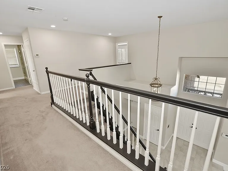 747 Canyon Crest Dr — Photo 31