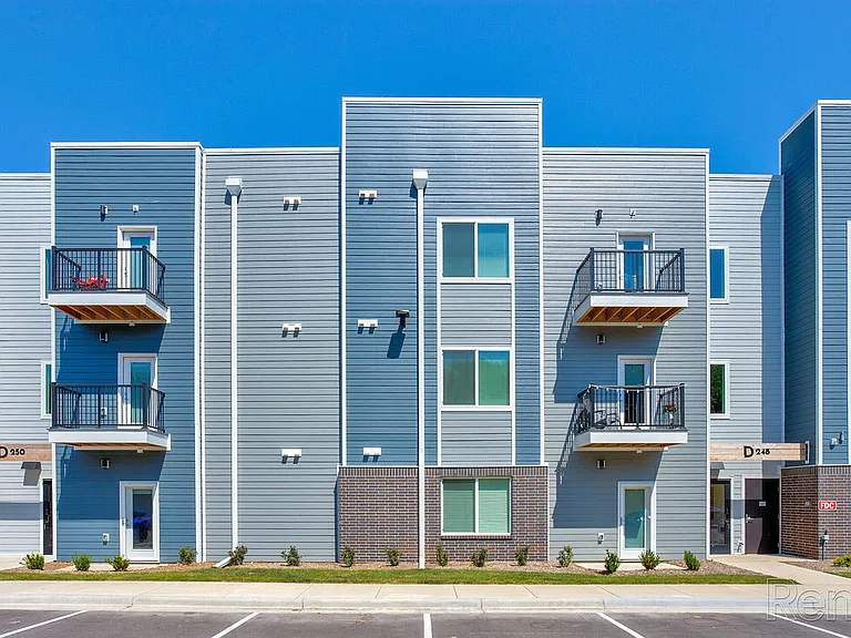 Lofts at Fox Ridge — Photo 9