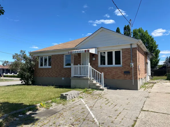 63 Lockerbie Ave #D, Toronto, ON M9N 3A3