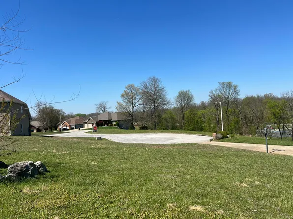 000 Eagles Nest #1, Rogersville, MO 65742