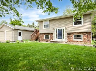 320 Grape St, Portland, MI 48875