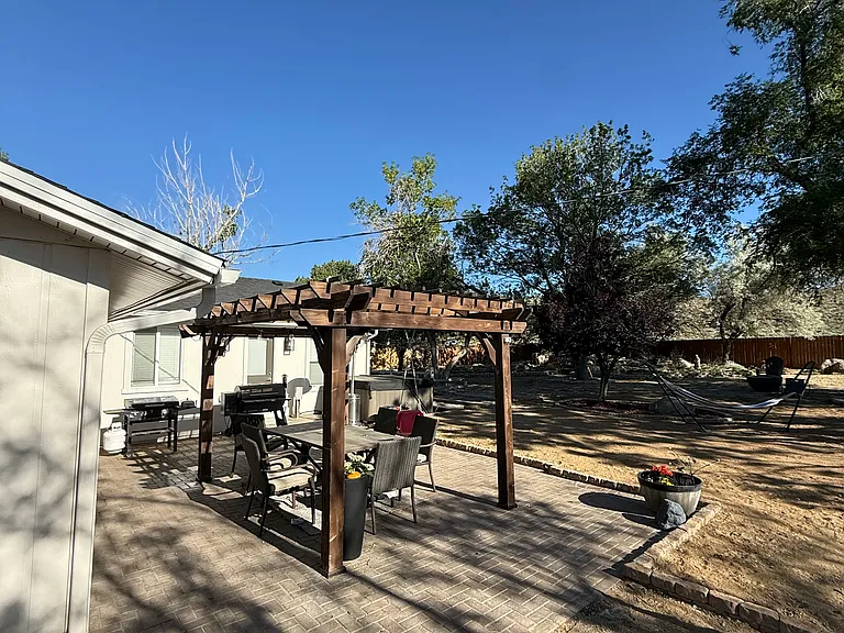 2715 Knob Hill Dr — Photo 15