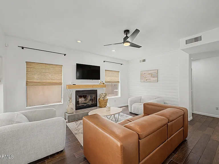 5773 W Shannon St — Photo 14