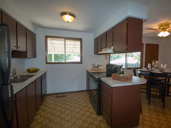 2908 E Cleveland Ave, Spokane, WA 99207