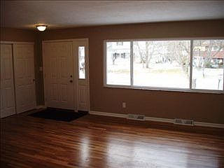 2nd image of 3775 Darbyshire Dr