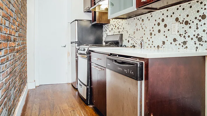 Rented by Nooklyn NYC LLC | media 3