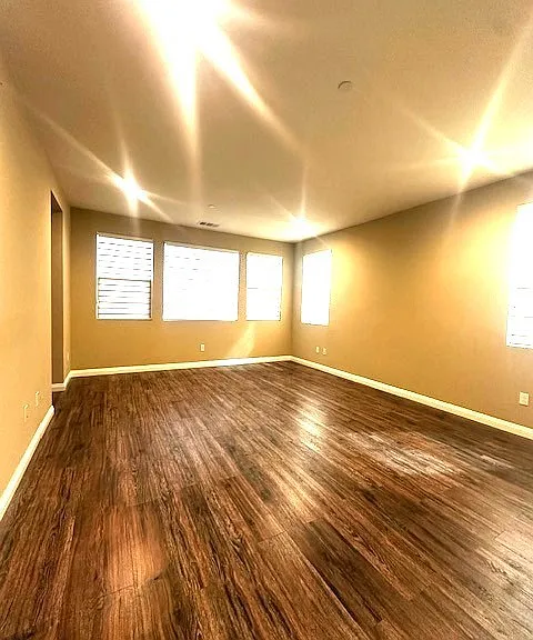 10041 Elizabeth Ln — Photo 13