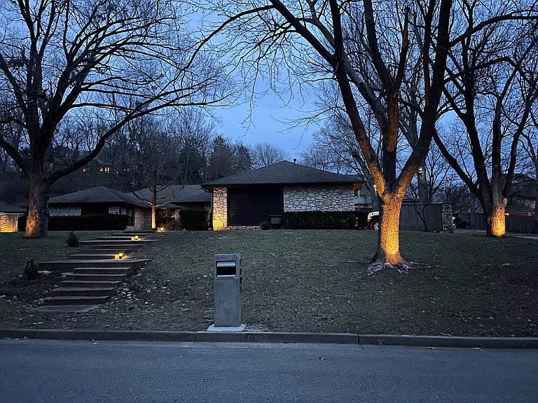 9005 S Joplin Ave — Photo 1