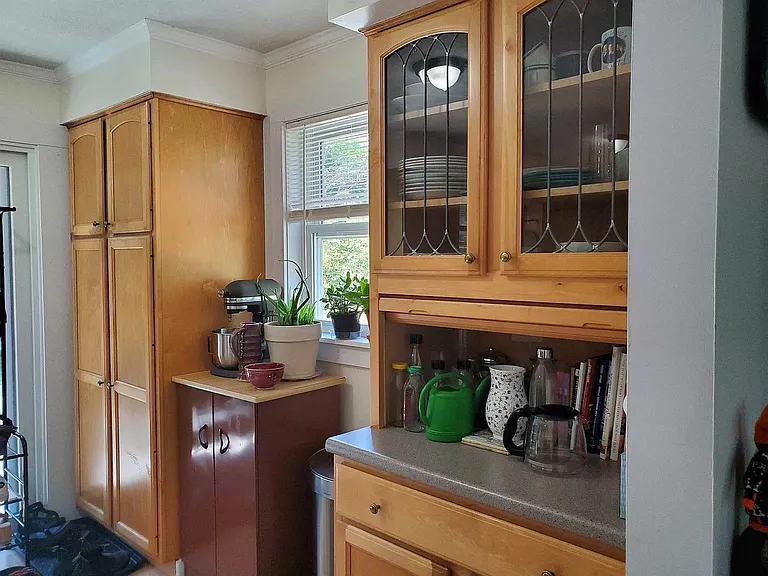 331 N Main St — Photo 13