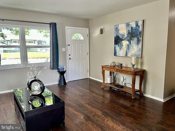 3rd image of 111 Forest St