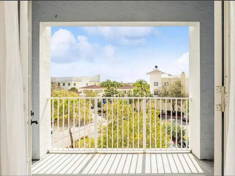1200 Town Center Dr #305 — Photo 23