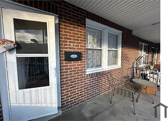 241 W Champlost St #1 — Photo 3